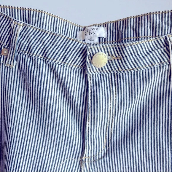 Crown & Ivy Blue and White Striped Cropped Pants Size 12 - Picture 2 of 4